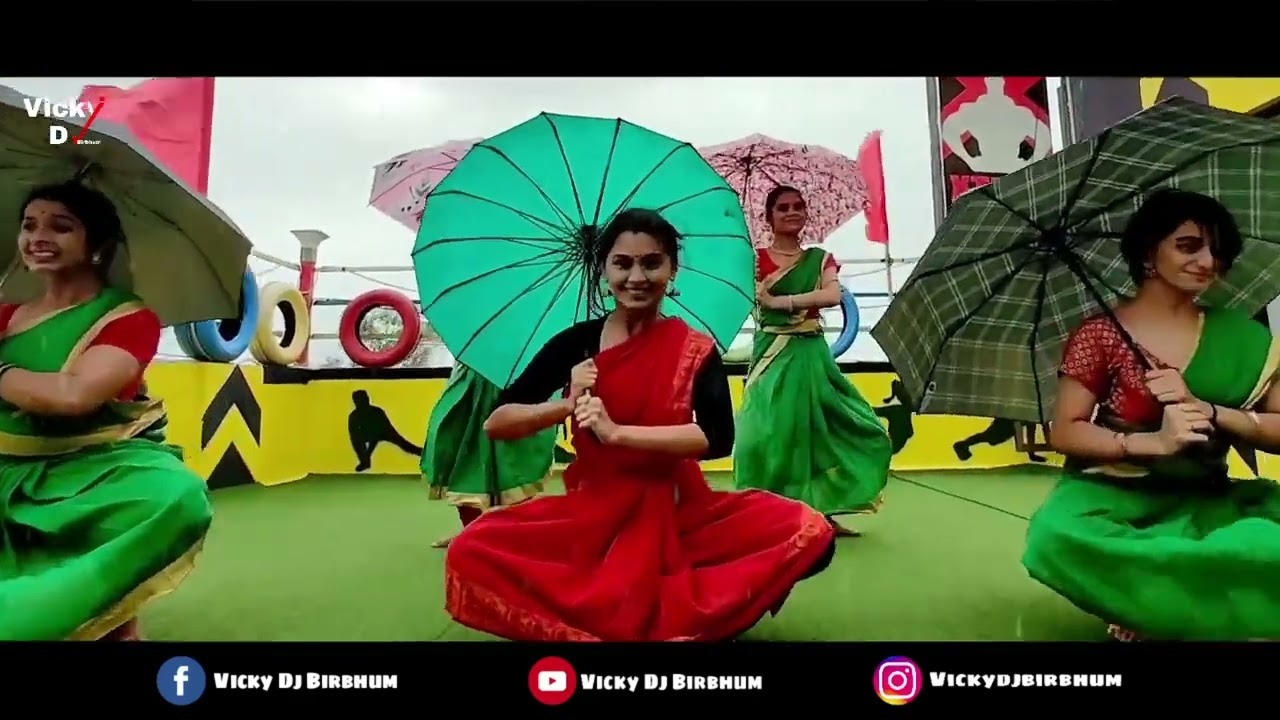 Funny HS Students😄... Umbrella Song