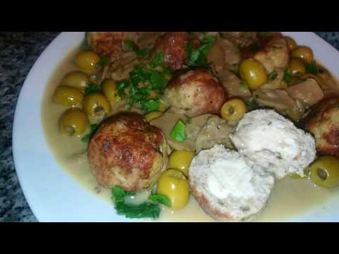 Vidéo: Boulettes De Poulet Aux Champignons Et Sauce