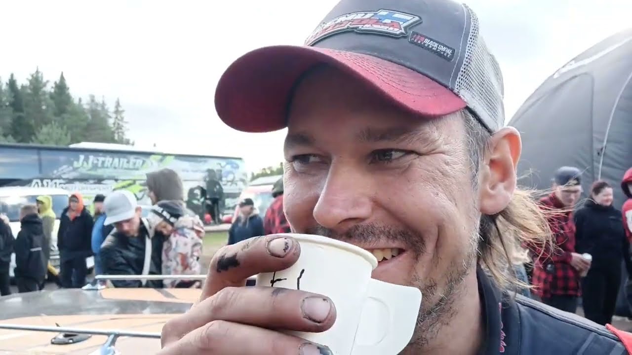 Haastattelussa Black Smoke Racingin Teemu Peltola