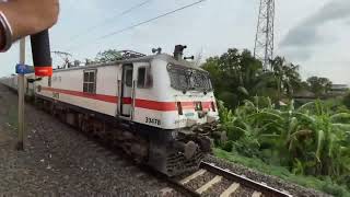 Exciting Train race - WAP7 Rajdhani + JanShatabdi overtake EMU at full Speed- Indian Railways