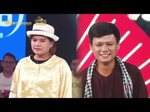 Forgetting their script during an audition, this duo’s quick fix had the judges howling with laug...