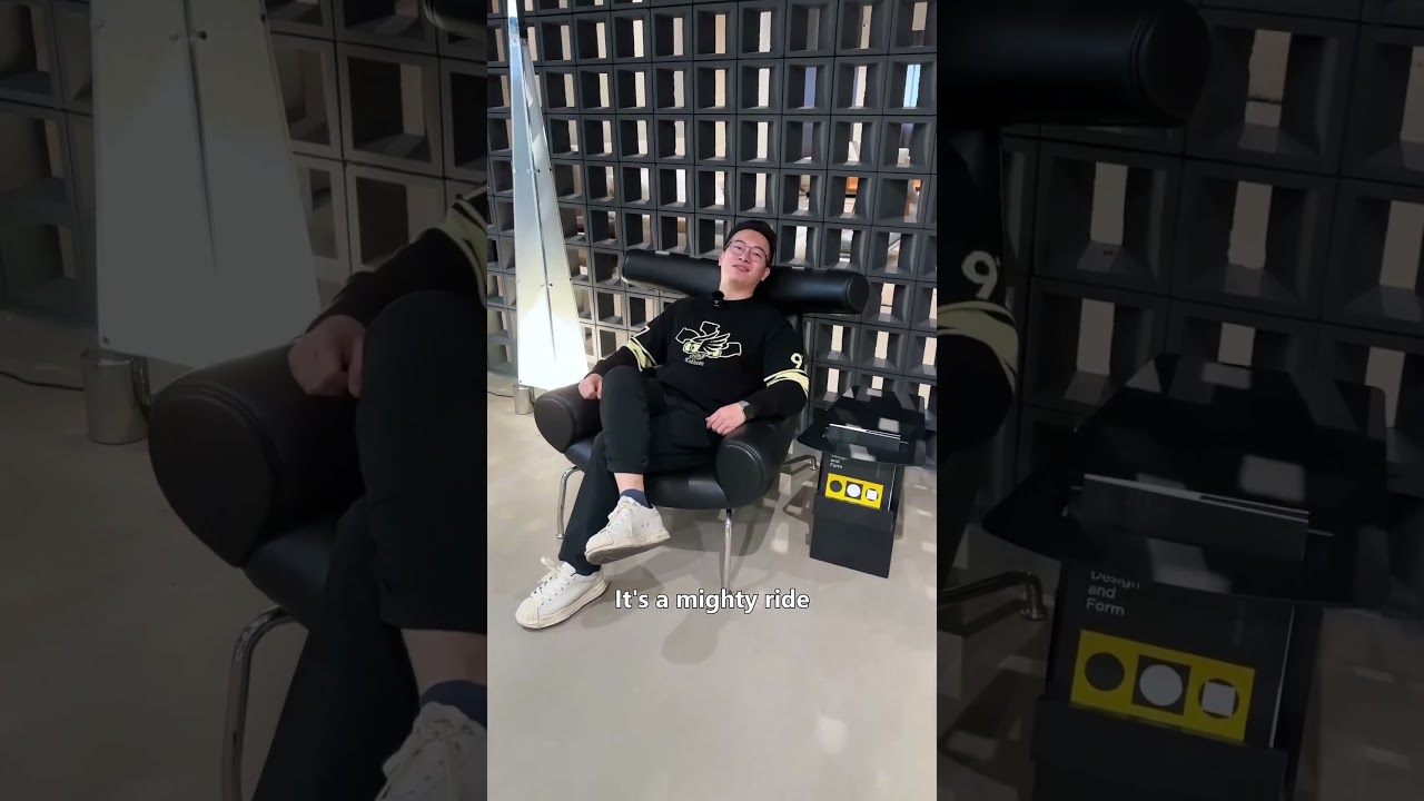 Simple but not simple chair, are you moved? 