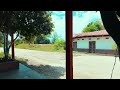 Un ratico por la tierrita
