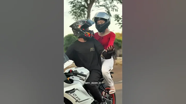 Matching my energy, I’m so lucky 🥰 #couple #bikelife #cute #bikergirl #love #motorcycle #biker#coupl