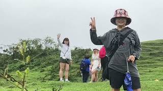 20230520 「爬上貢寮山桃源谷大草原，景觀棒極了！」片長5分鐘46秒 ，分享許雅智的手機視頻