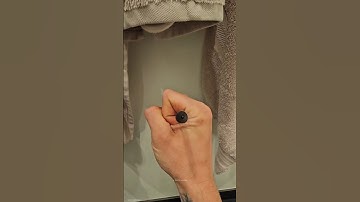 Close One Eye and Watch! This Pencil Illusion Will Blow Your Mind 😱✏️