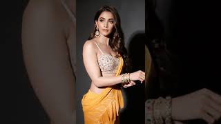 Pooja Hegde Sakshi Award