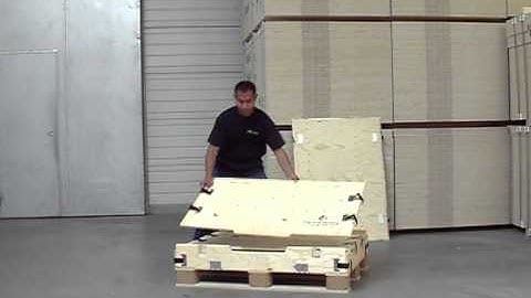 Collapsing a reusable Clip-Lok 2P box