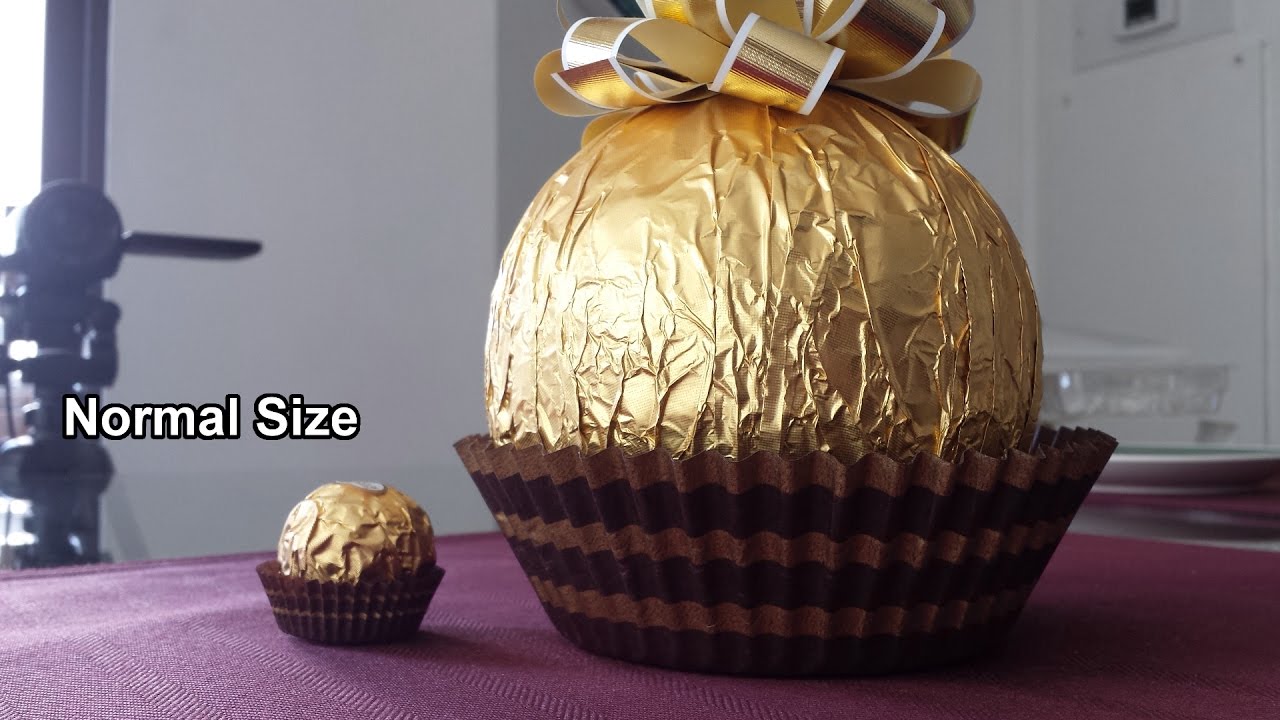 GIANT Christmas Ferrero Rocher!!! 