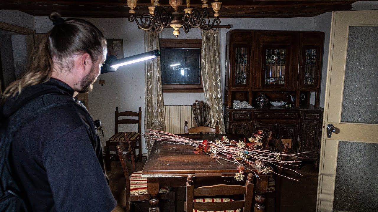 HANNO LASCIATO TUTTO QUI DENTRO 15 ANNI FA E SONO SPARITI NEL NULLA! DA ALLORA NESSUNO È PIÙ TORNATO