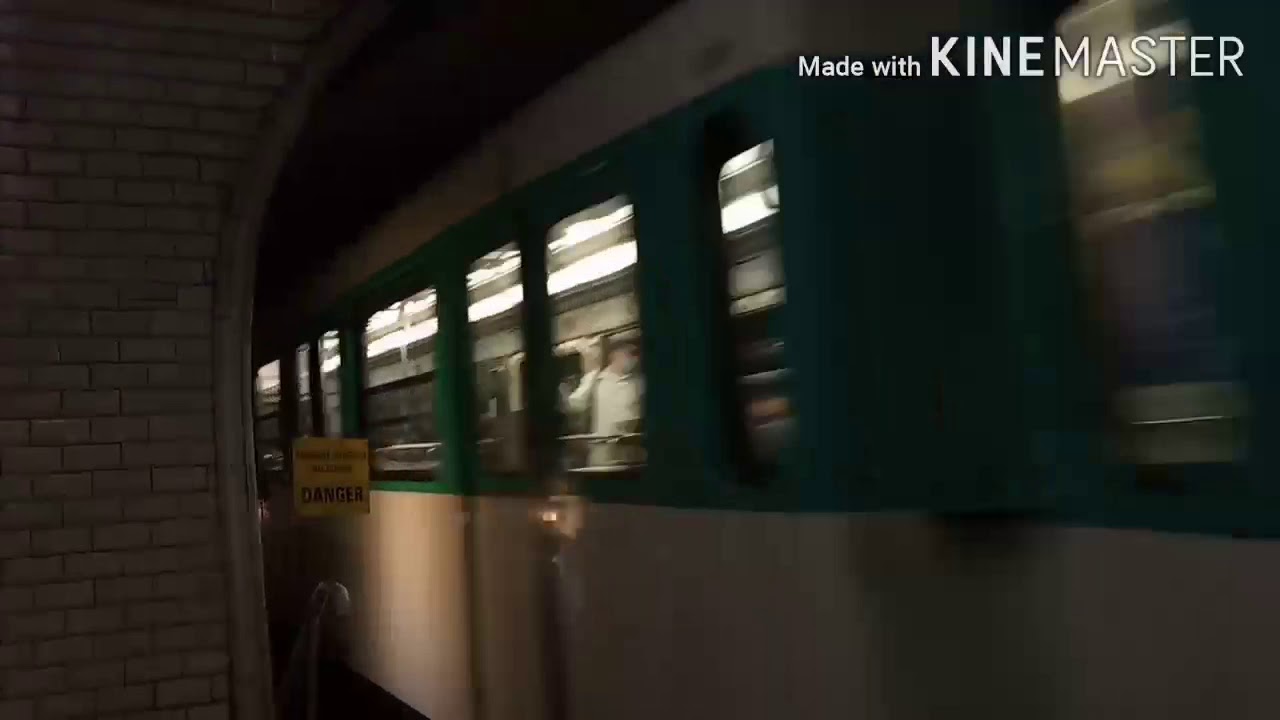 Spot sur la ligne 10 du métro parisien YouTube Spot sur la ligne 10 du métro parisien YouTube