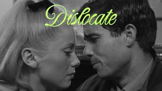 VOILÀ - Dislocate (Theatrical Lyric Film)