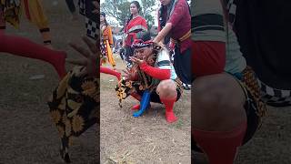 Download Lagu 😱😱😱 detik detik cewe gendut kerasukan #ebeg #kudalumping #mendeman MP3