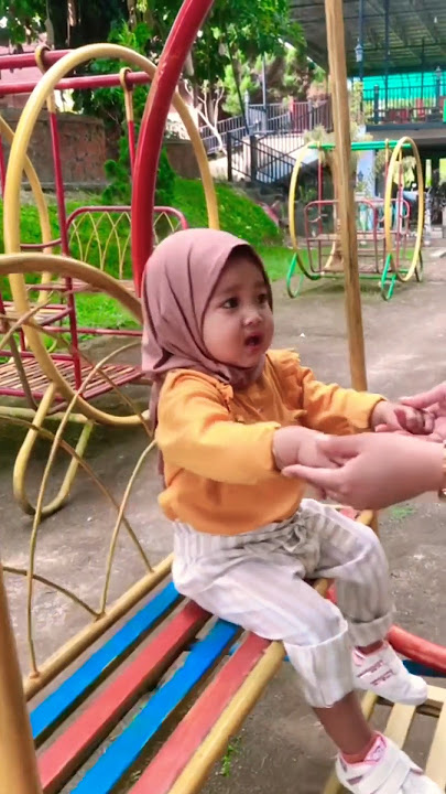 Napnap kecil main ayunan sama mama #anak #lucu #main #ayunan #anakanak #mainan #anakkecil #anaklucu