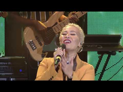      إميلي ساندي مسرح المجاز