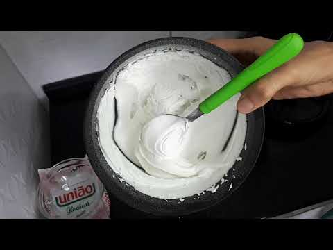 Vídeo: Como você faz um glacê marrom claro?