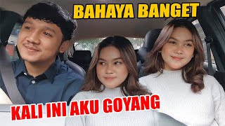 PENUMPANGKU DUH, INI PALING BAPER !! IMANKU GOYANG !!! |prank taxi online