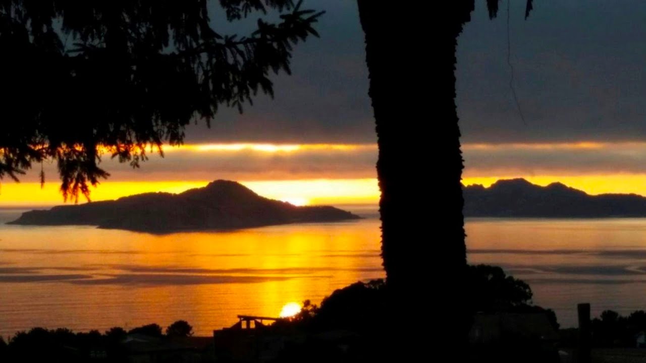 FINCASA. Ref.C000710. Pazo con 30.000 m2, próximo a la playa, vistas al mar. Nigrán. Sur de Galicia.