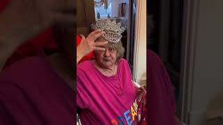 Everyone knows I’m a queen, two crowns for the queen