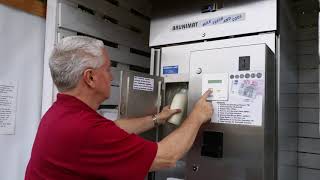 Fresh cow&#39;s milk vending machine