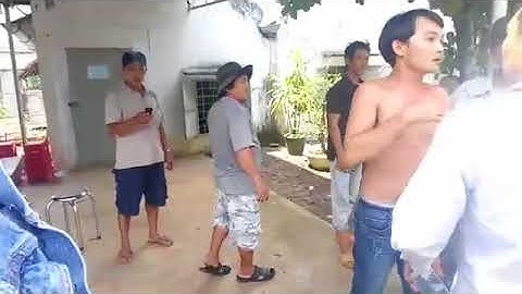 Hot:  Người dân chất vấn Nguyễn Duy Tân, linh mục xúi đệ tử côn đồ hành hung người phản đối