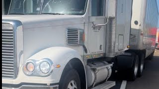 Truck driver helps Fellow truck driver get to a safe lane screenshot 5