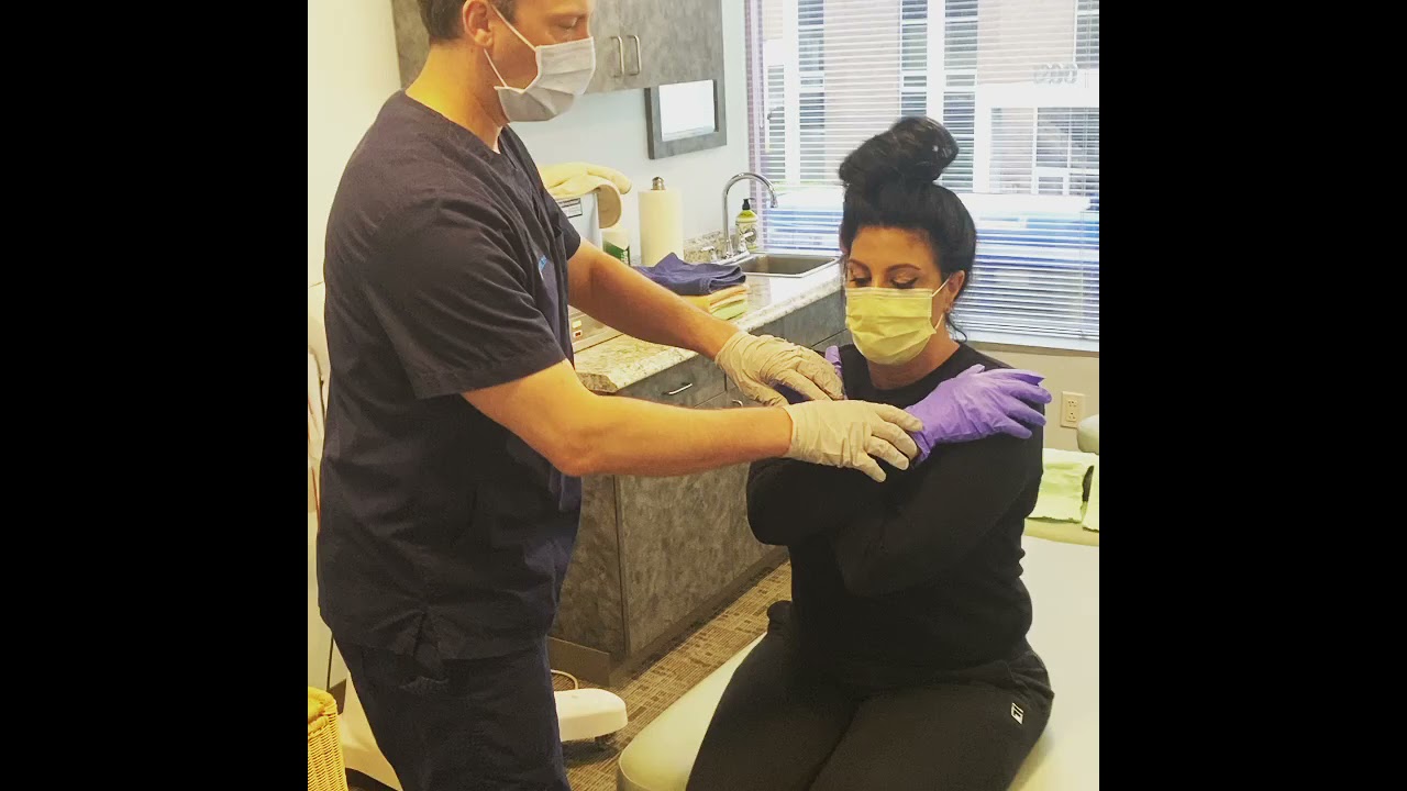 Chiropractic Adjustment to Mid Back YouTube