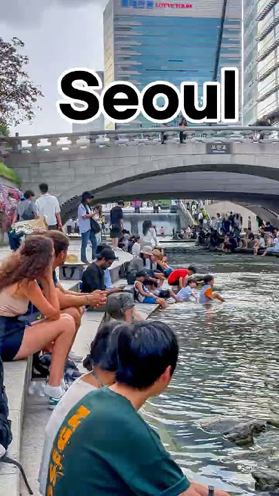 Cheonggyecheon, Seoul 🇰🇷 | A Place Foreigners Fall in Love With