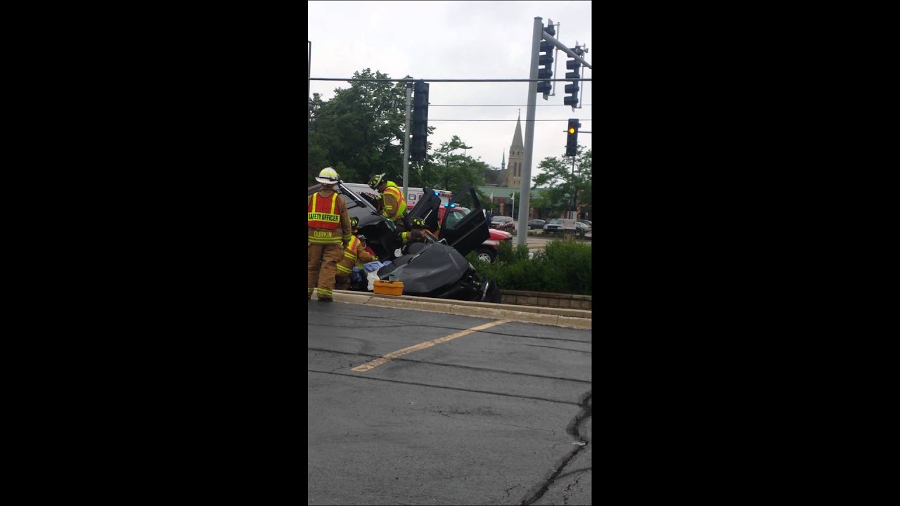 Bad car accident in Buffalo Grove, IL (6/7/2015) YouTube
