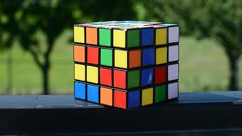 ¿Quién inventó el cubo 4x4?