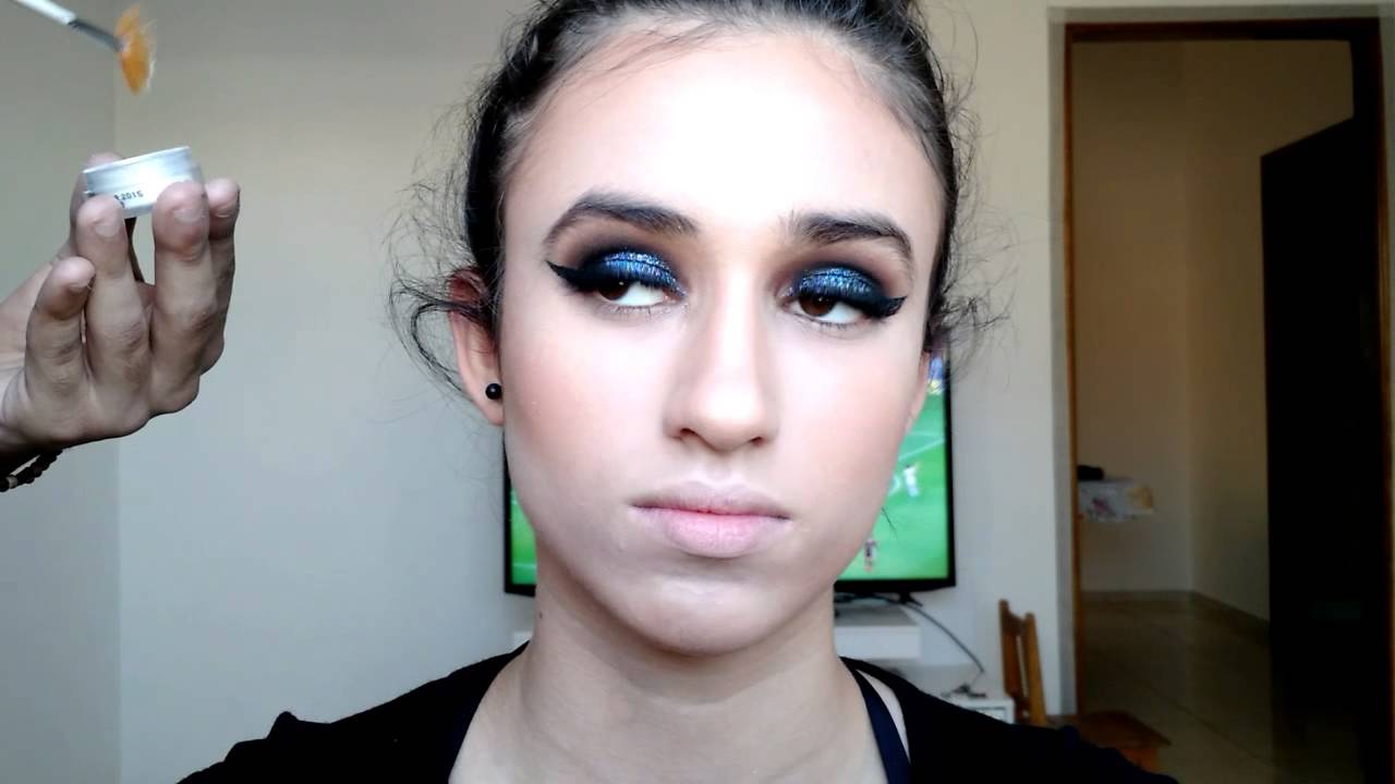 Glitter Smokey Eyes + Purple lips. YouTube