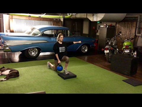 Kate Upton: Deficit Reverse Lunge/ Single Leg RDL Combo