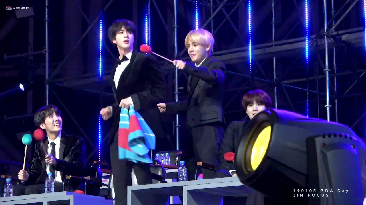 190105 GDA Day1 JIN & V REACTION