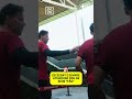 Szczesny arranja sempre um tempinhopara dar uns autógrafos 🙂‍↕️ ... 📹: @FCBarcelona
