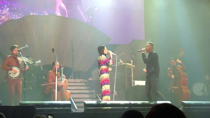 Kacey Musgraves with Tom Chaplin (Keane) "Somewher...