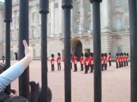 Cambio della Guardia a Buckingham Palace