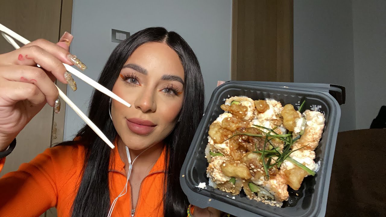 ASMR en español COMIENDO SUSHI