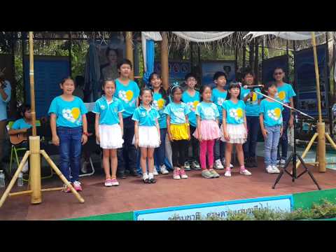 อลิสและเพื่อน kpn ร้องเพลง นารีรัตนา 9/8/2558