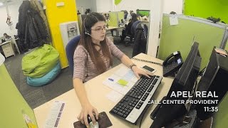 Decembrie, 2016. Call-Center Provident. Angajații primesc apeluri fericite! Vezi ce s-a întâmplat.