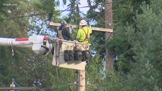Power restoration continues in western Washington, 4 days after wind storm