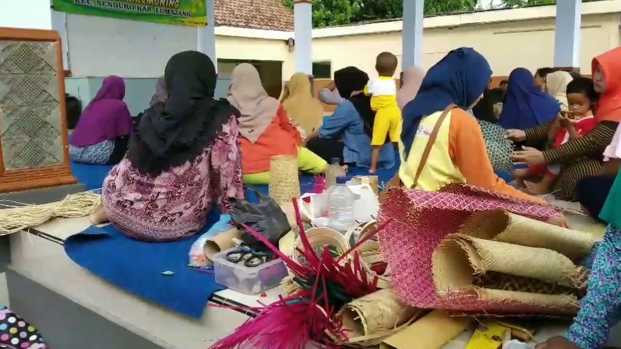  Pelatihan  Kerajinan  Bambu 1 YouTube