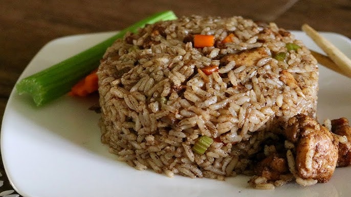 Receta de arroz frito con verduras del chef José Andrés