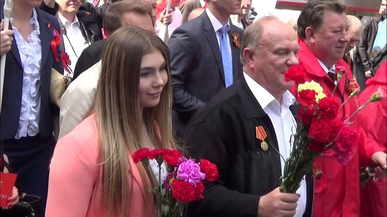 Кто в КПРФ может стать лидером партии после Зюганова Простыми словами Дзен