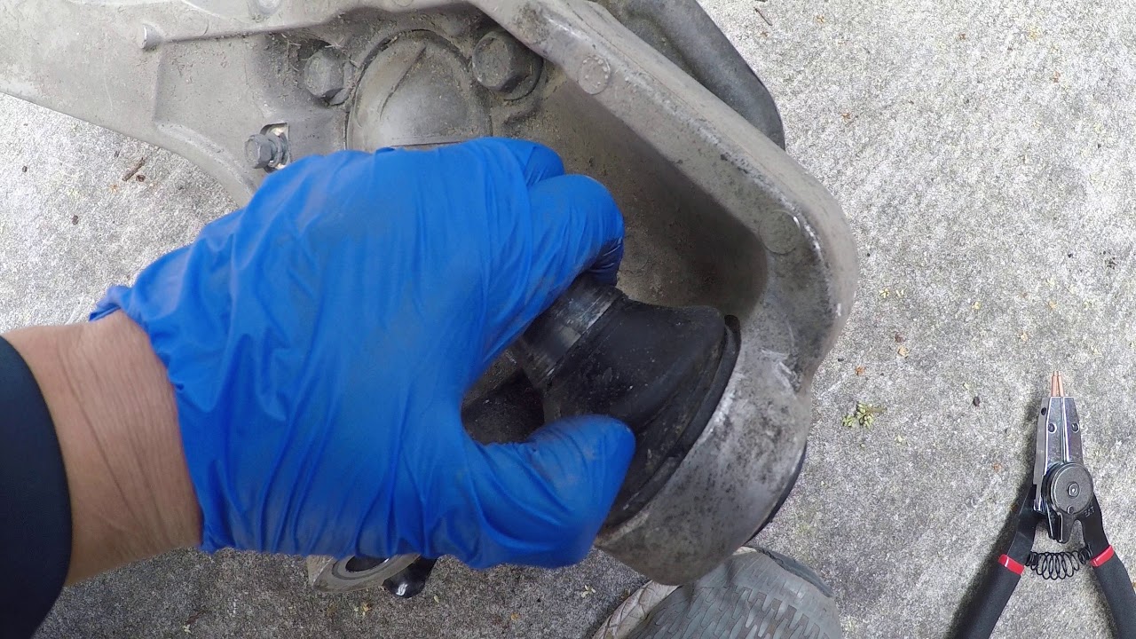 Nissan 350z ball joint removal, plus Quinn Snap Ring Pliers YouTube
