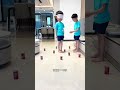 The twins played the obstacle game blindfolded#Parent-child games#The daily life of