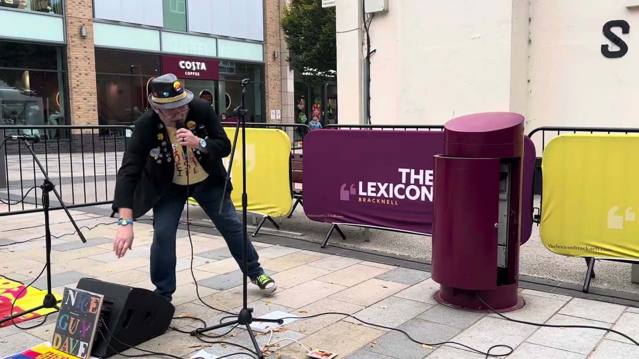 Nice Guy Dave Performing Live in Bracknell for 