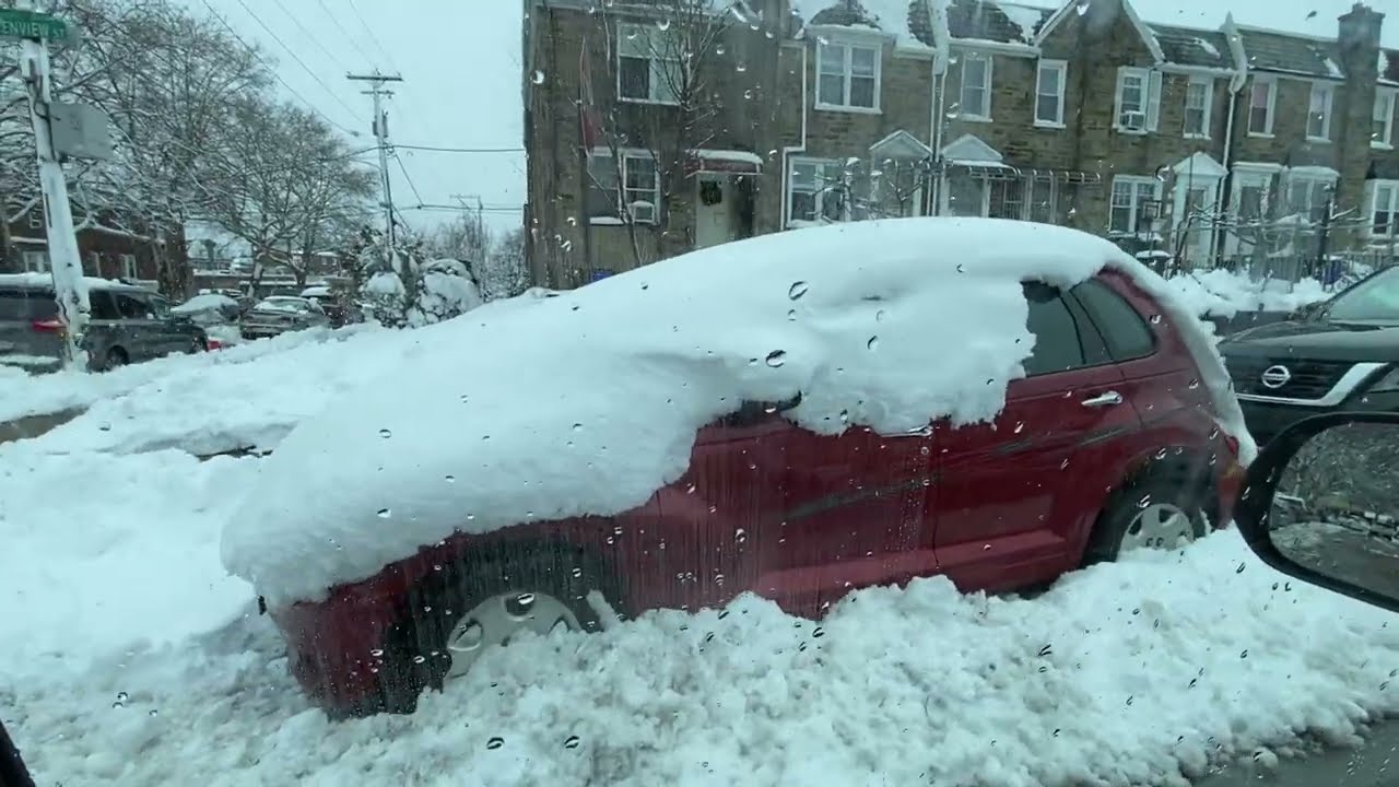 عاصفة ثلجية قوية تضرب بنسلفانيا 