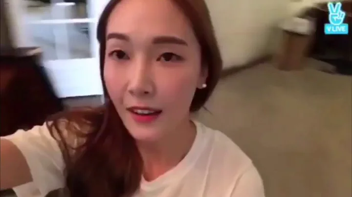 When SNSD wants to talk about Jessica but SM doesn't want to. - DayDayNews