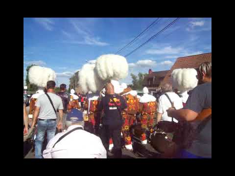 LES GILLES A LA BROCANTE DU MARAIS 2022 A SAINT SAULVE 