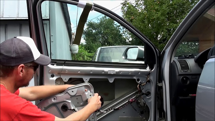 VW Polo 9N -- Spiegelglas wechseln 